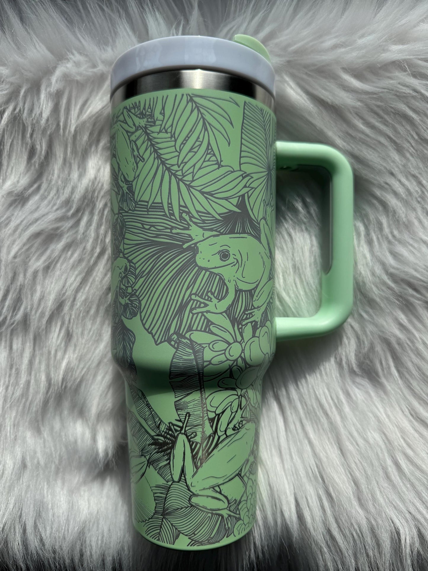 Tree Frog 40 oz engraved tumbler~ Frog lover gift~ Chroma tumbler dupe~ Frog Tumbler