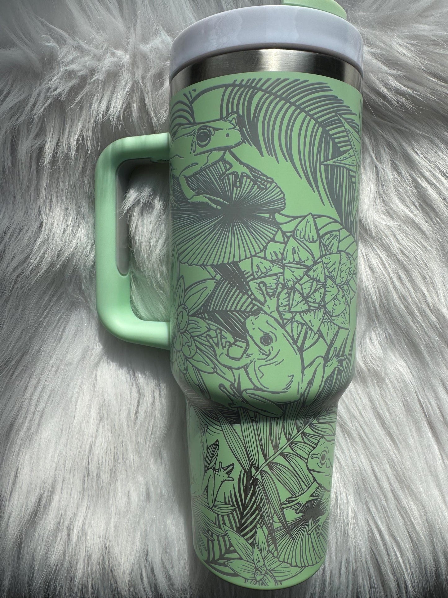 Tree Frog 40 oz engraved tumbler~ Frog lover gift~ Chroma tumbler dupe~ Frog Tumbler